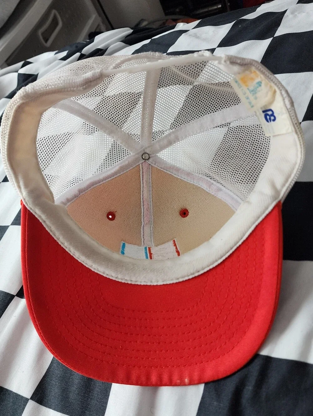 MB Caps brand mb